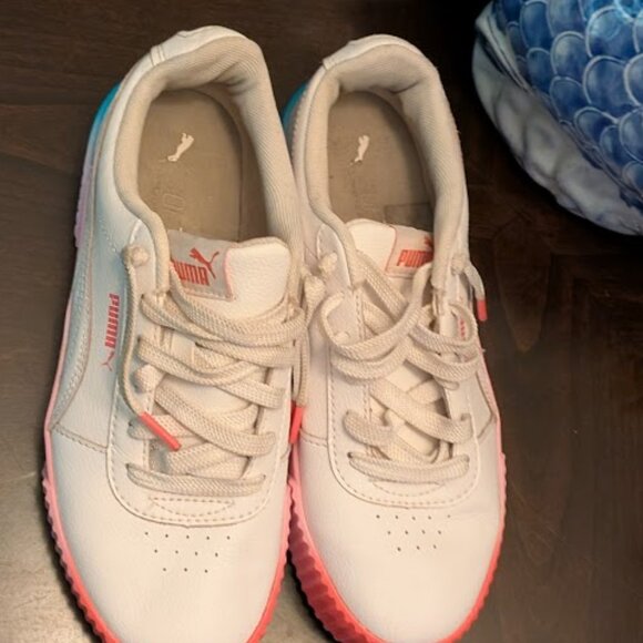 P10 PUMA Carina 2.0 Leather Sneakers - Picture 10 of 10